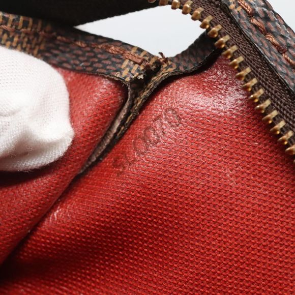 Louis Vuitton Damier Ebene Poche Toilette 26 Pouch